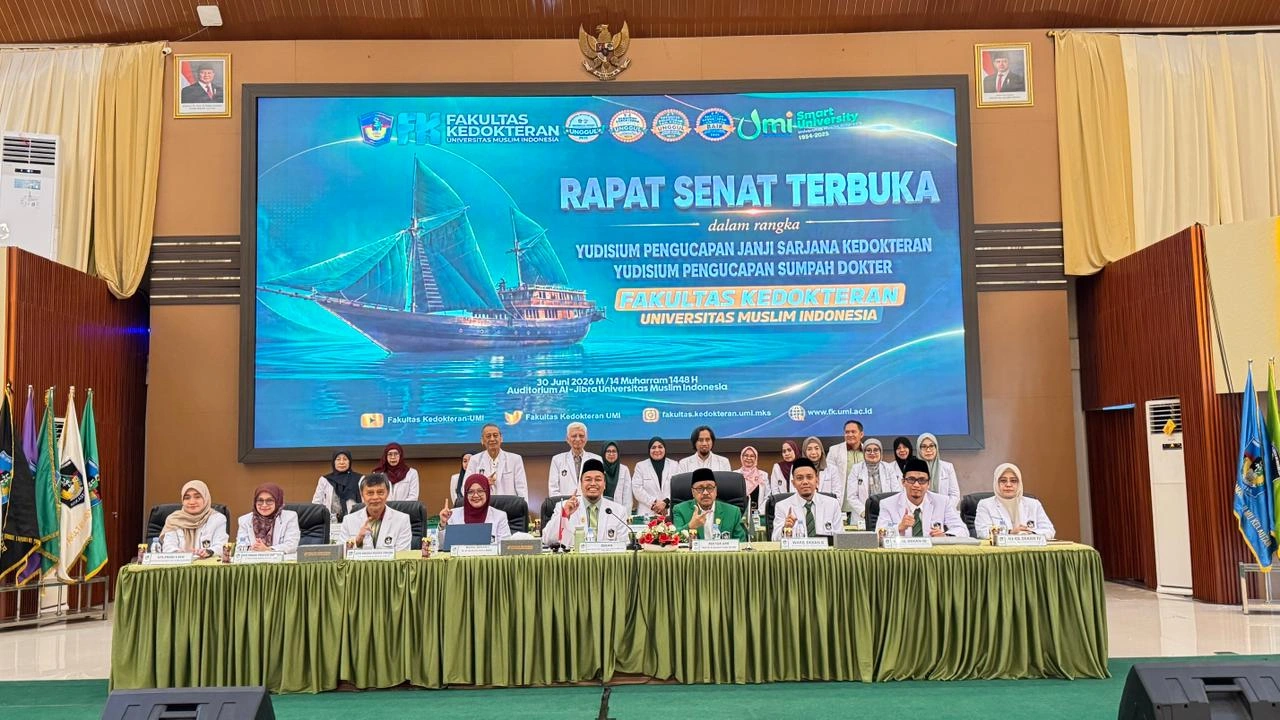 FK UMI Gelar Rapat Senat Terbuka Yudisium Pengucapan Janji Sarjana Kedokteran dan Pengucapan Sumpah Dokter
