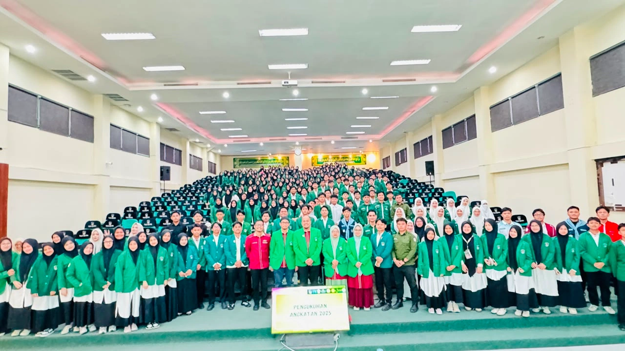 Pengukuhan Angkatan 2025 sebagai Anggota Biasa KBMFK UMI, Awal Pengabdian dan Penguatan Solidaritas Mahasiswa Kedokteran