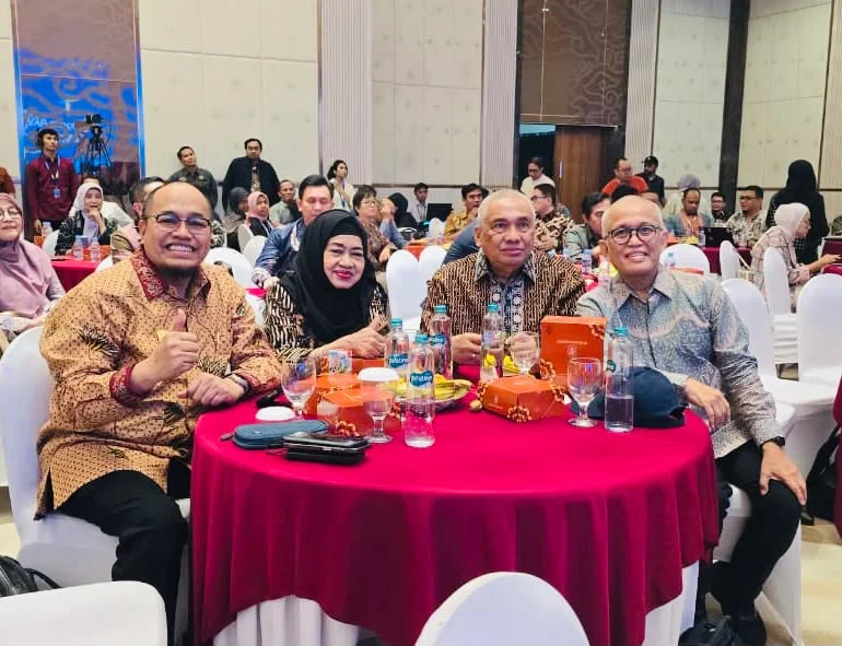 Dekan FK UMI Bersama Pimpinan Universitas Muslim Indonesia Hadiri Pertemuan Program Akselerasi Peningkatan Akses dan Kualitas Pendidikan Kedokteran